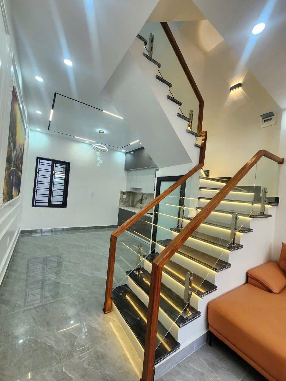 Nhà xây mới Nguyễn Hữu Tuệ - NGÔ QUYỀN 15987623