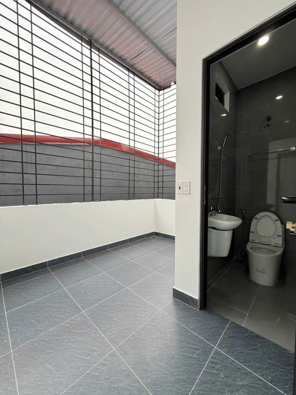 Nhà xây mới Nguyễn Hữu Tuệ - NGÔ QUYỀN 15987623