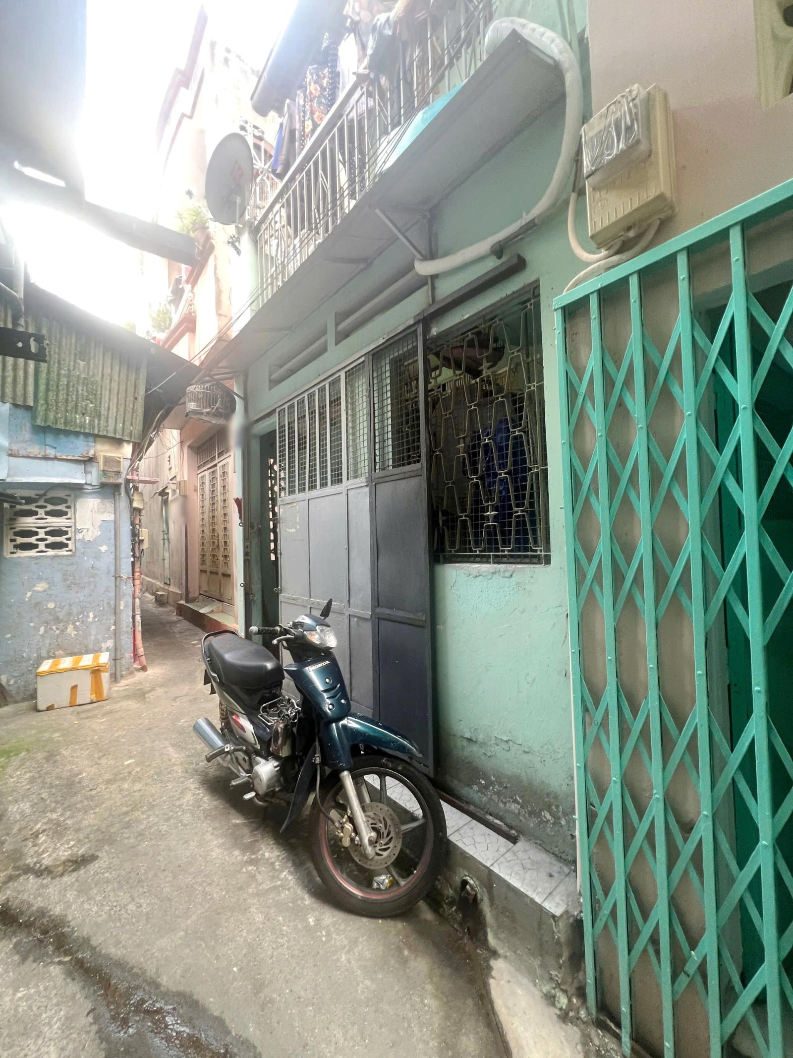 Nhà 2 tầng 3 mặt hẻm sát đường Phan Văn Trị P7Q5. Giá 6.2 tỷ TL 15987640