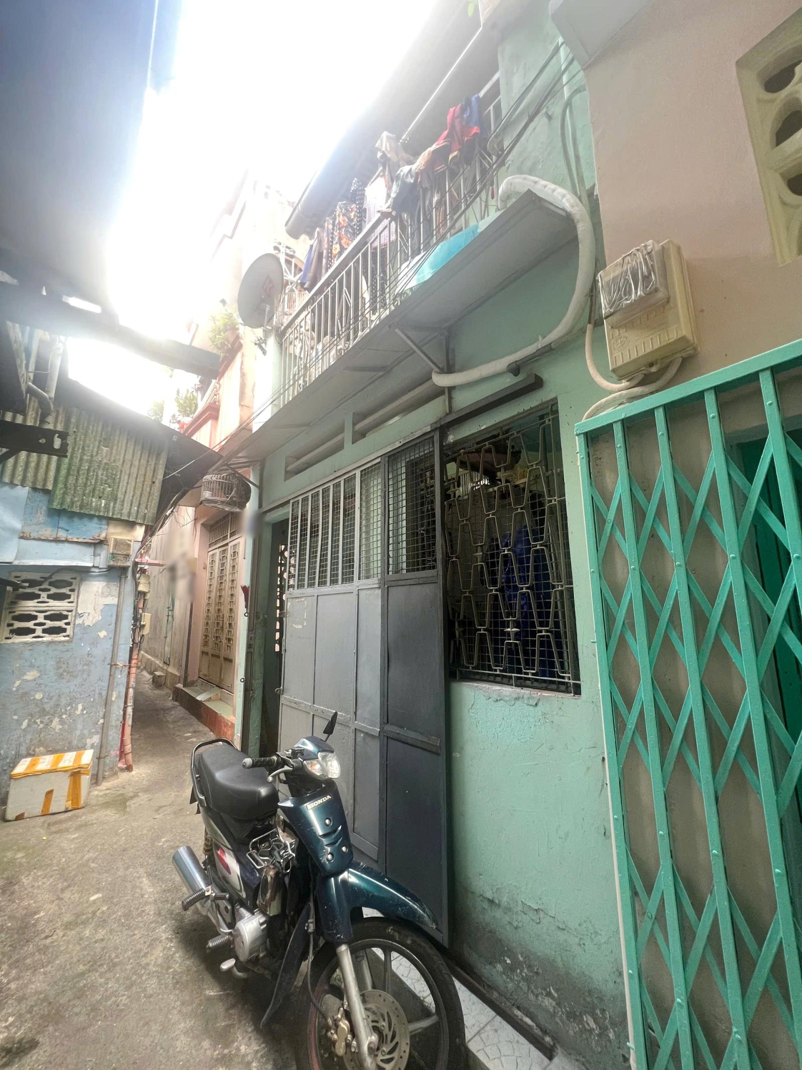 Nhà 2 tầng 3 mặt hẻm sát đường Phan Văn Trị P7Q5. Giá 6.2 tỷ TL 15987640