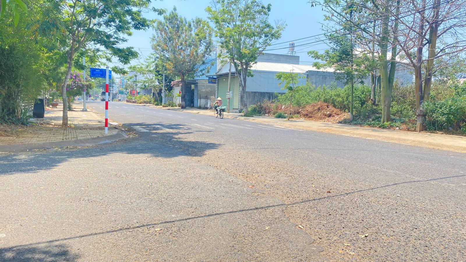 Đất mặt tiền lê đình chinh, trung tâm đức trọng, lâm đồng 15987648