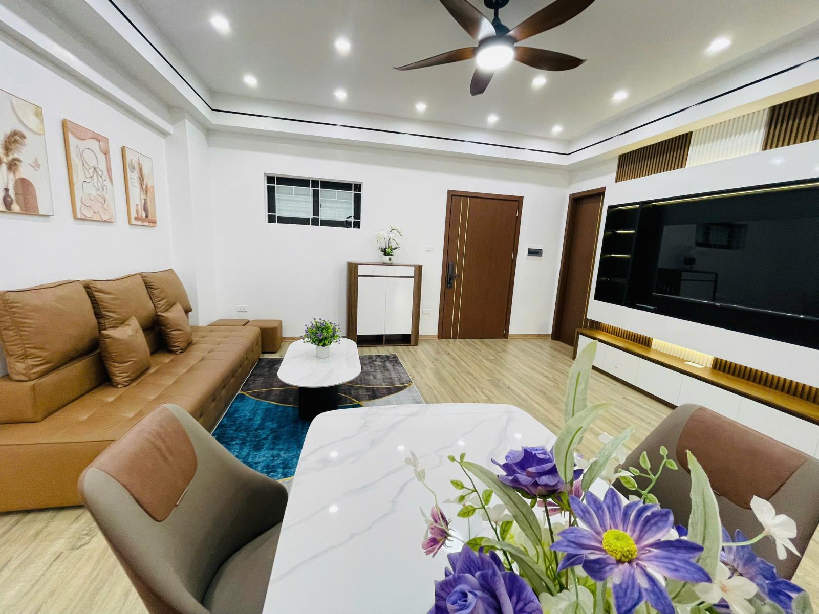 CHỊ GÁI CẦN TIỀN BÁN CẮT LỖ CĂN HỘ CT4C-X2 – BẮC LINH ĐÀM
 15987664