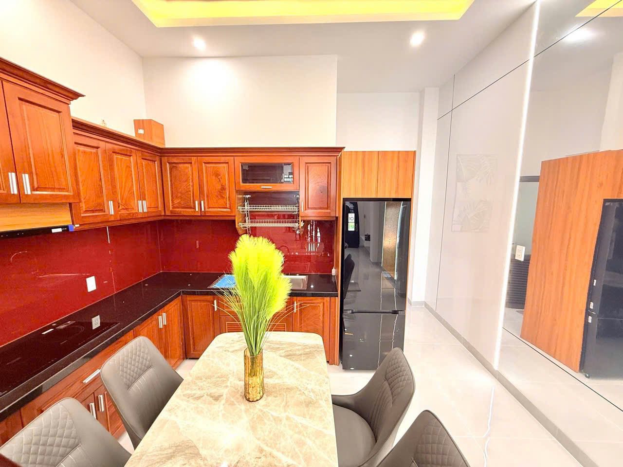 🚨 CẦN BÁN NHANH – NHÀ ĐẸP – Ô TÔ TỚI NHÀ 15987677