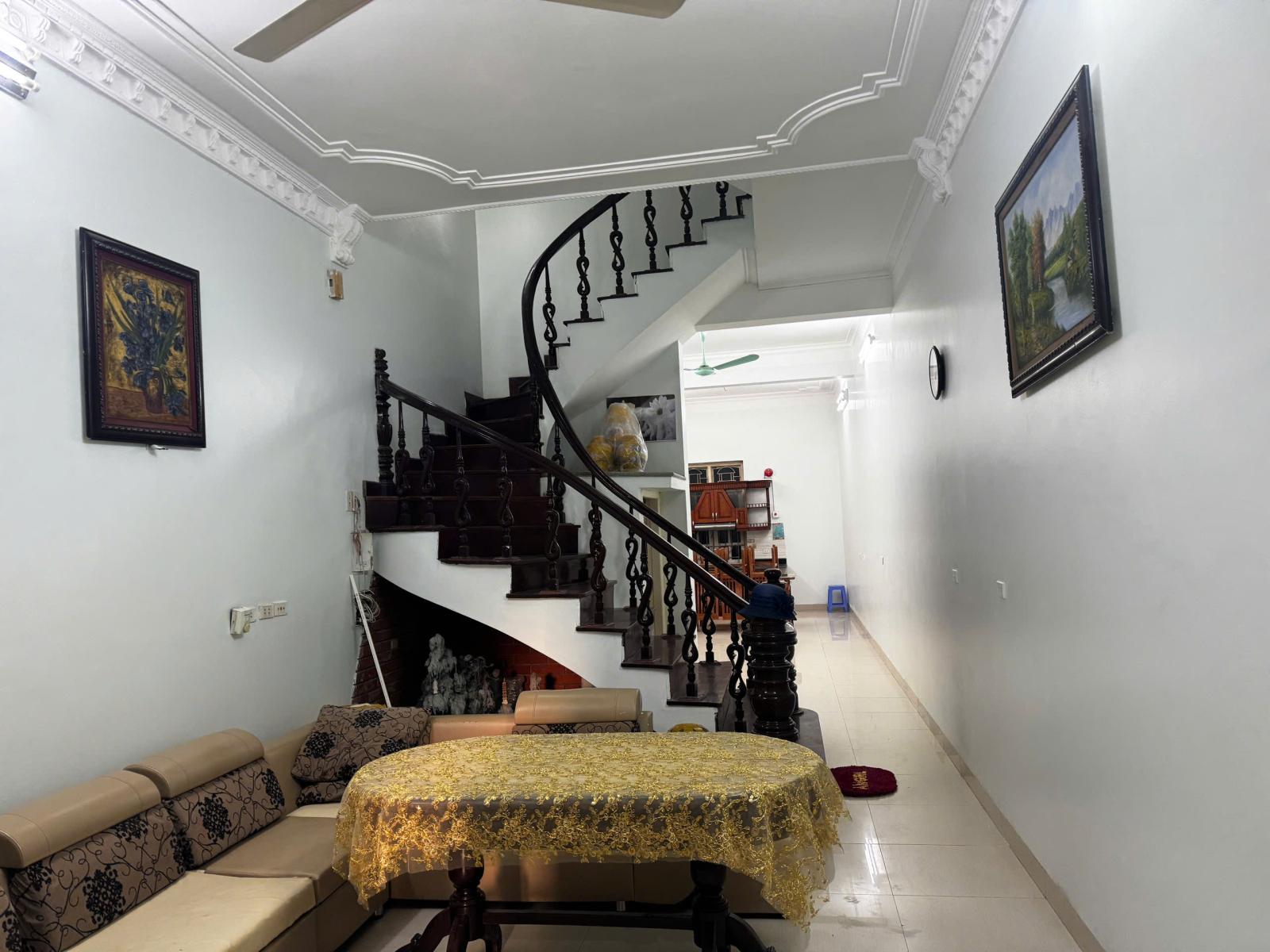 Cho thuê nhà riêng Phan Chu Trinh, Khai Quang, Vĩnh Yên. DT 80m2 15987689