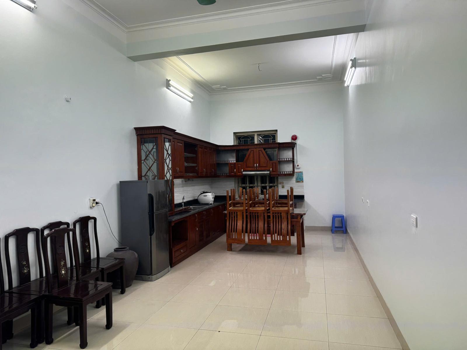 Cho thuê nhà riêng Phan Chu Trinh, Khai Quang, Vĩnh Yên. DT 80m2 15987689