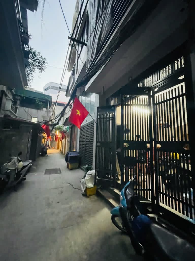 Bán nhà 7 tầng phố Trích Sài,diện tích  90m2,giá 23 tỷ 15987697