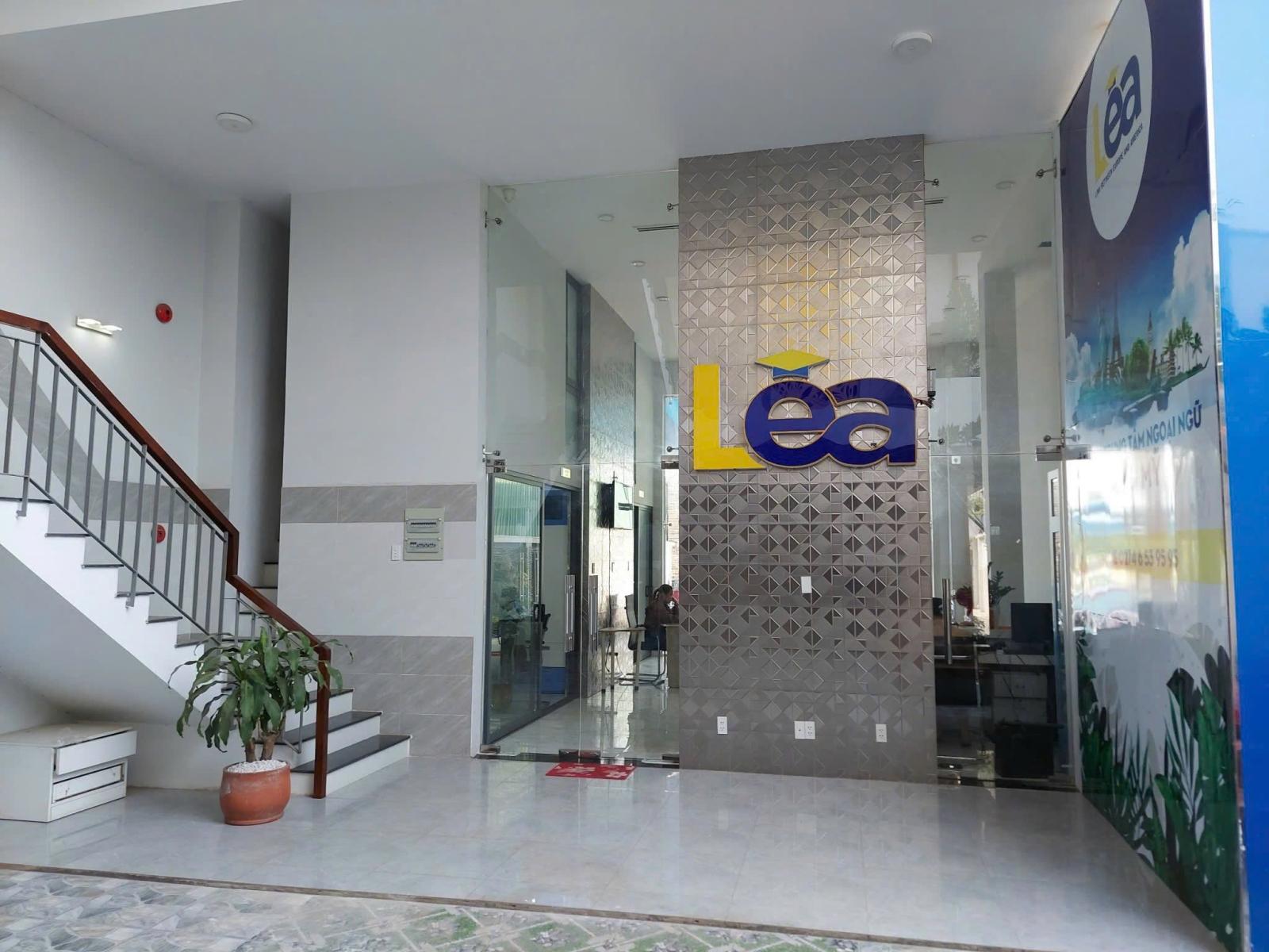 NHÀ CHÍNH CHỦ CHO THUÊ: Nhà 1 trệt 3 lầu  Địa chỉ: KP 3, Hội Nghĩa, Tân Uyên, Bình Dương 15987749