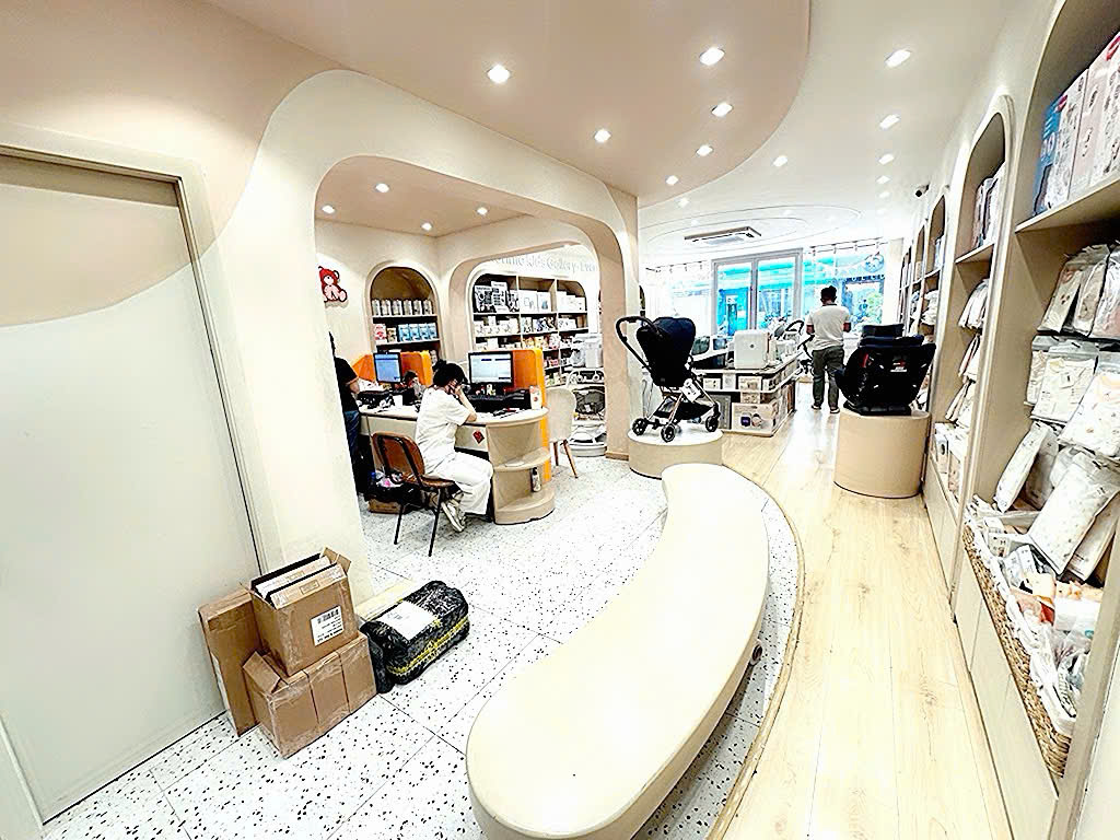 CHÍNH CHỦ BÁN NHÀ MT KD Đ.NGUYỄN THIỆN THUẬT, QUẬN 3 - XD 1 HẦM 7 TẦNG - HDT SẴN 60TR/TH * LH GIANG 15987750