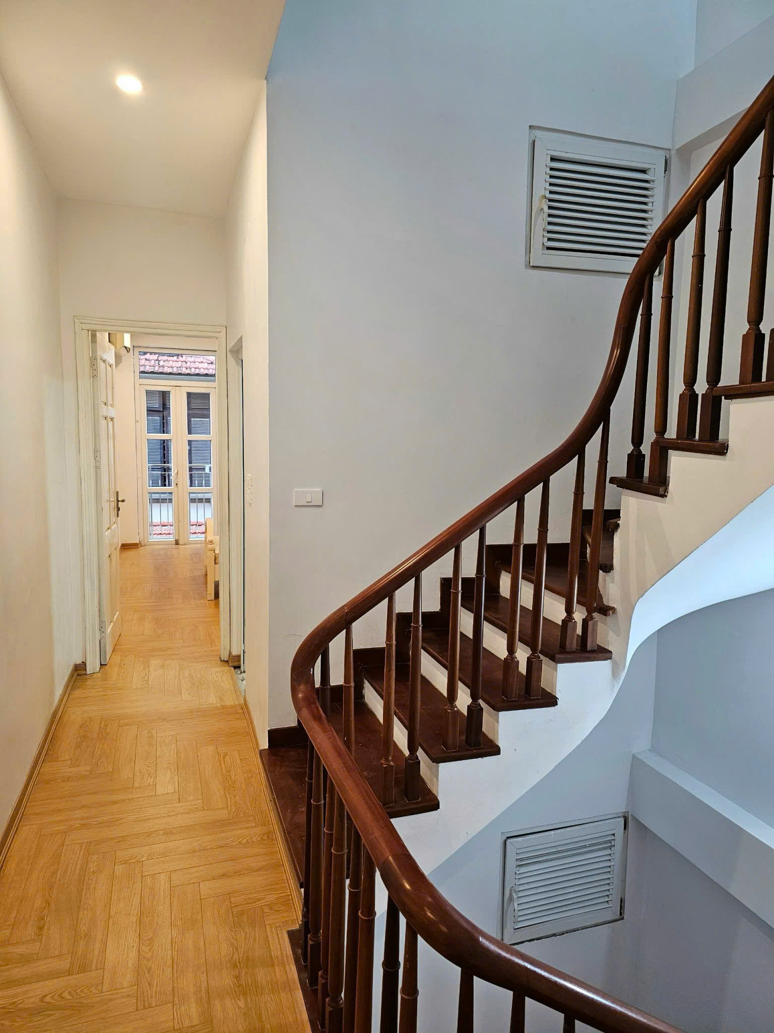 Cần cho thuê nhà 5 tầng phố Phạm Thận Duật - Mai Dịch - Cầu Giấy - Hà Nội 15987761