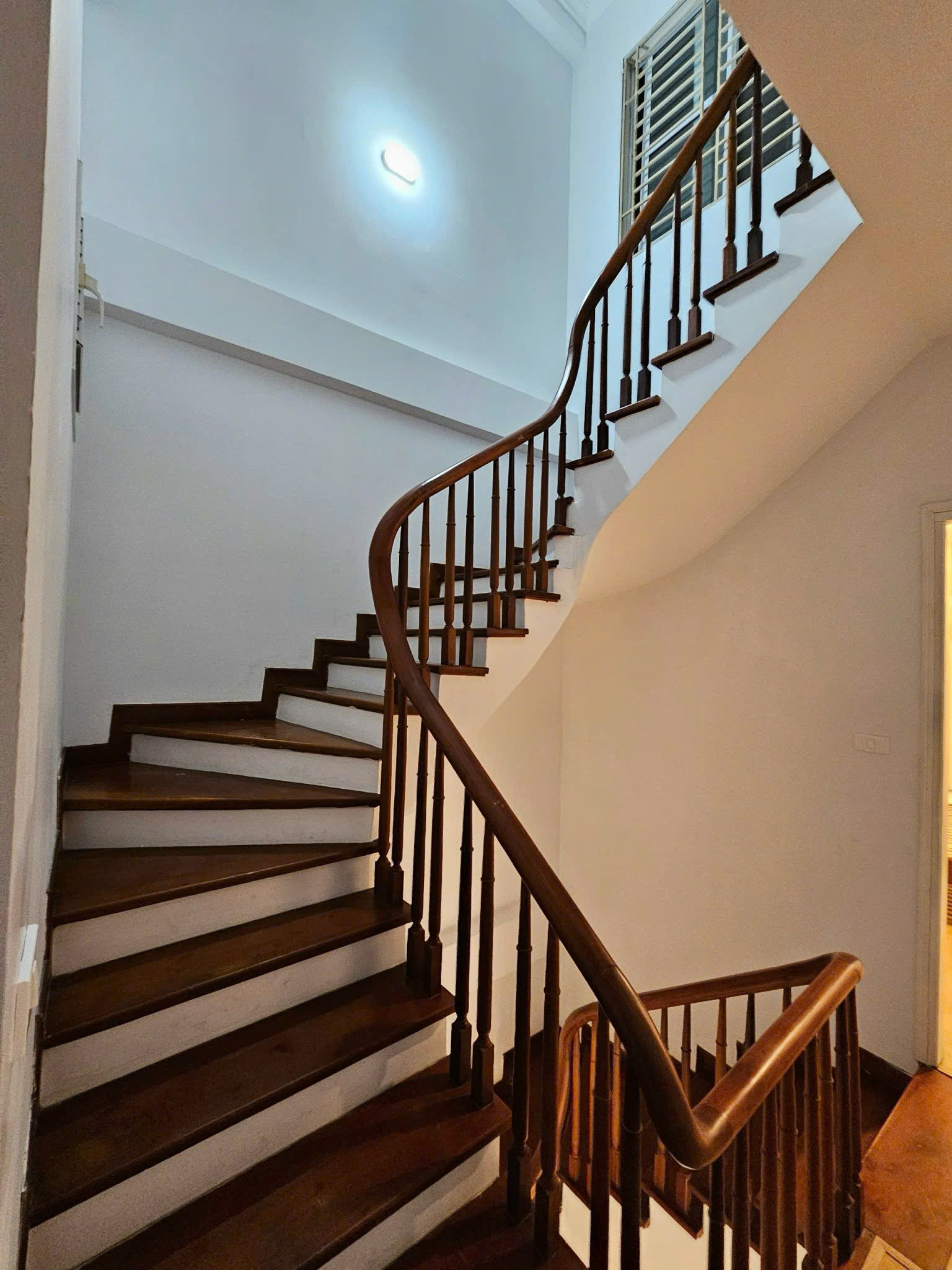 Cần cho thuê nhà 5 tầng phố Phạm Thận Duật - Mai Dịch - Cầu Giấy - Hà Nội 15987761