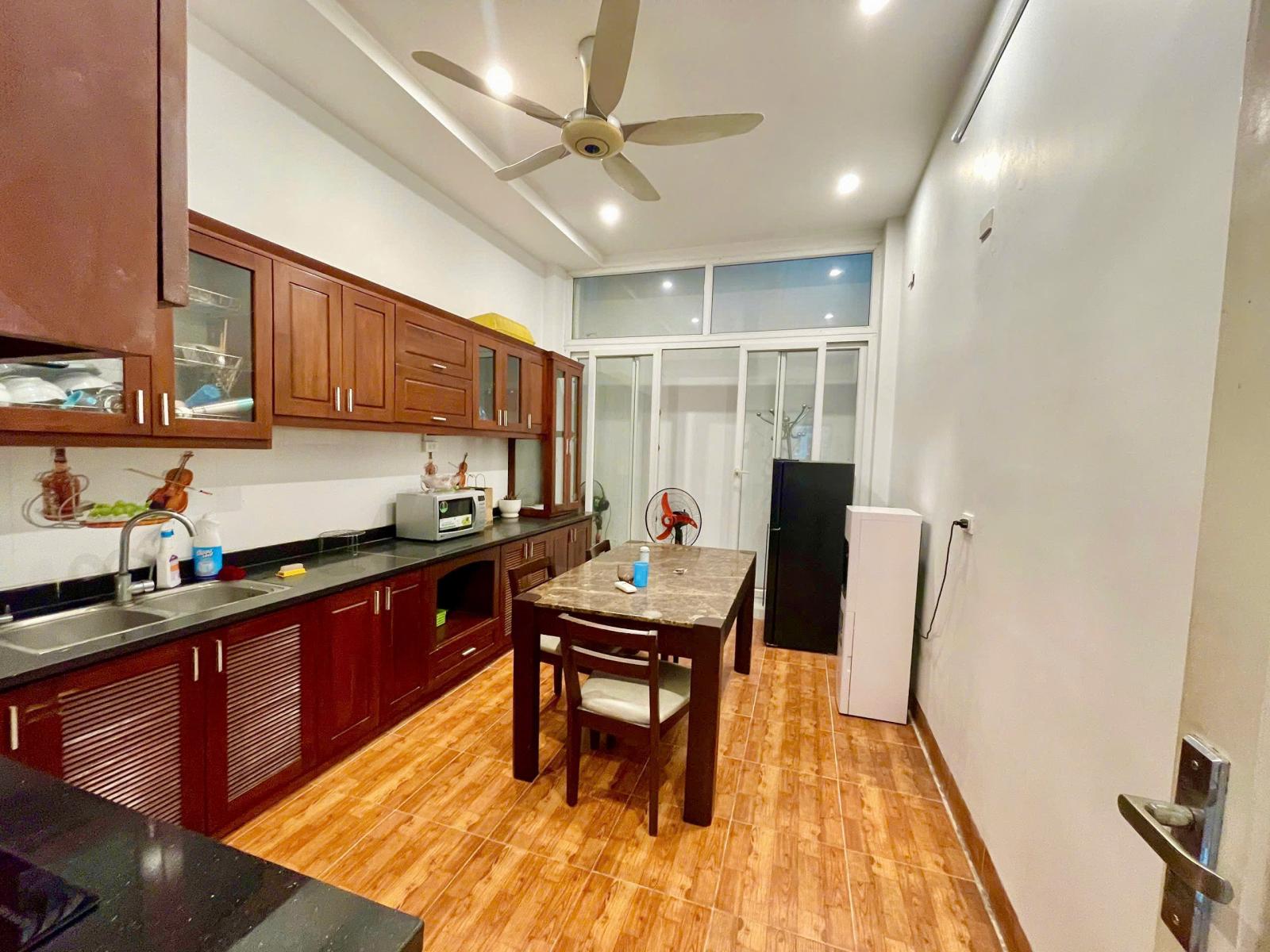 Cần cho thuê nhà 5 tầng phố Phạm Thận Duật - Mai Dịch - Cầu Giấy - Hà Nội 15987761