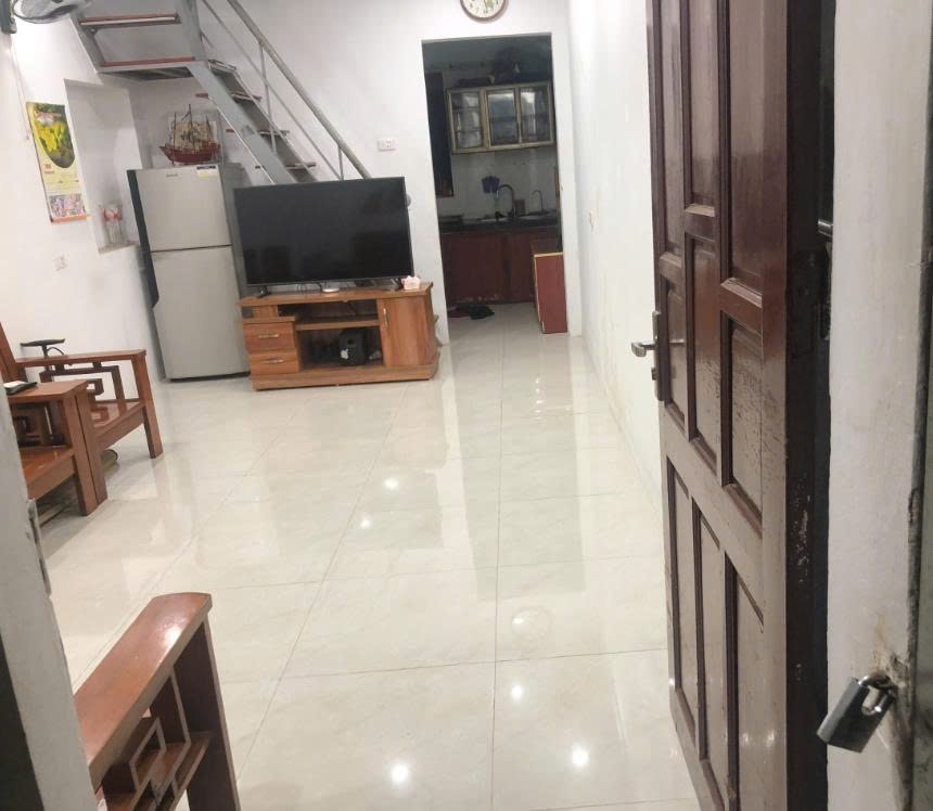 CHÍNH CHỦ CHO THUÊ NHÀ TẬP THỂ 2 TẦNG TẠI NHÀ 20 NGÕ 364 GIẢI PHÓNG - ĐỊNH CÔNG - HÀ NỘI. 15987782