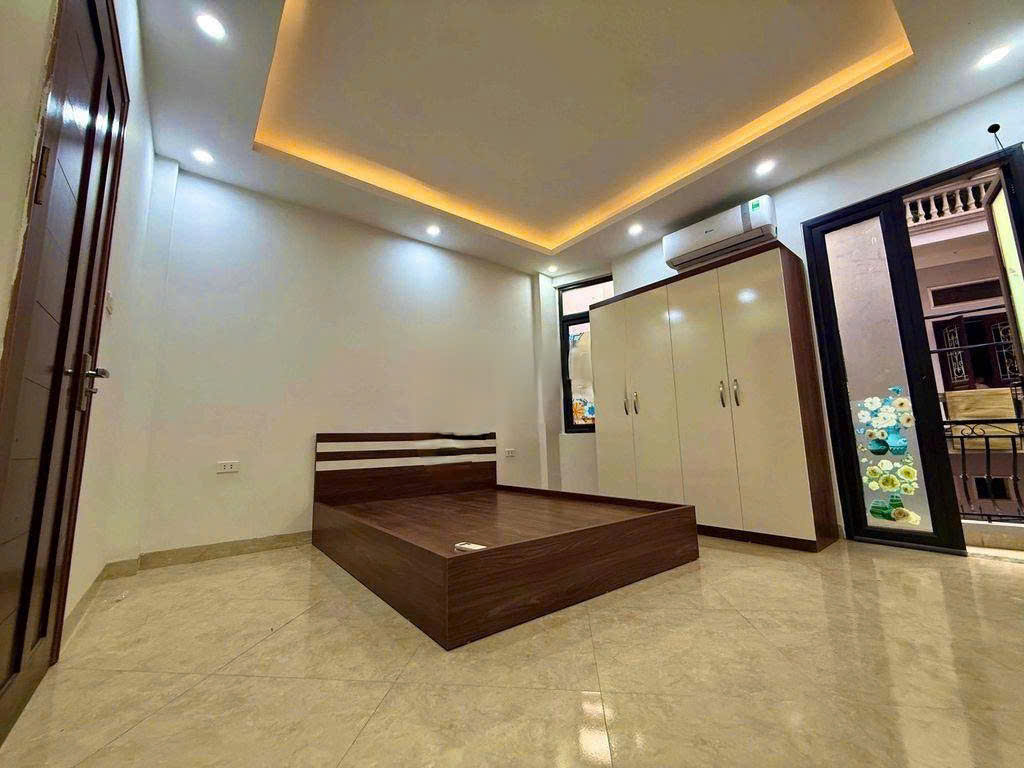 HIẾM ĐẤT HOÀNG MAI, Ô TÔ VÀO ĐẤT, GIÁ ĐẦU TƯ 50M CHỈ 200TR/M 15987790