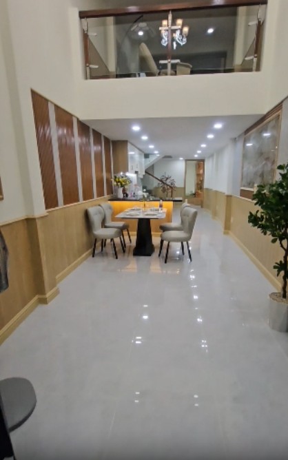 NGAY NGUYỄN HỮU CẢNH 70m2 -  3 tầng 5 PN - Full nội thất - Nhình 7 tỏi - Nhà đẹp ở ngay 15987826