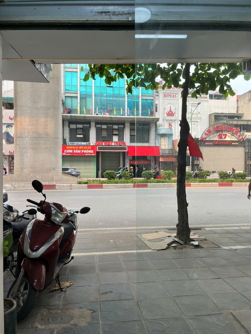 NHÀ CHÍNH CHỦ- GIÁ TỐT Cần Bán Nhanh căn nhà tại quận Cầu Giấy, TP HN 15987831