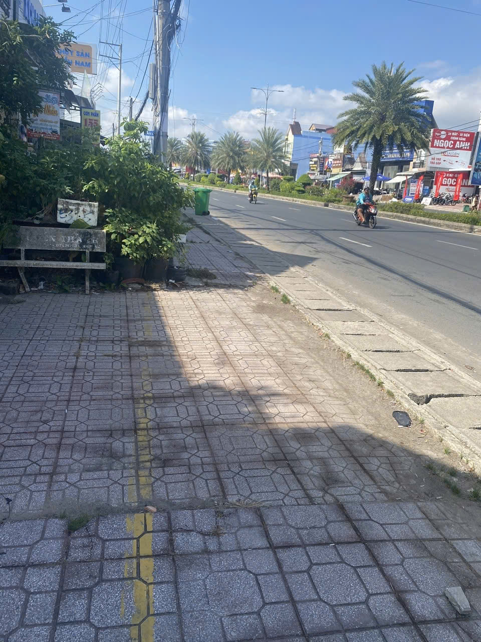 ĐẤT ĐẸP TẶNG NHÀ CẤP 4 – DÀI TỚI 70M – GIÁ CHỈ 3,6 TỶ 15987844