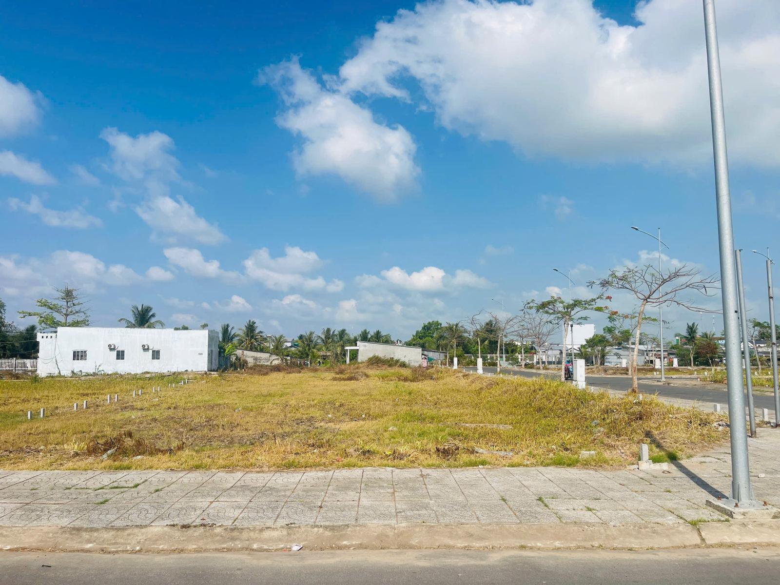 ► ĐẤT NỀN VEN SÔNG HÒA BÌNH – SỔ HỒNG RIÊNG, XÂY DỰNG NGAY** 15987860