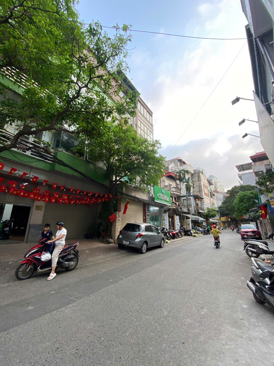 CHO THUÊ NHÀ NGỌC LÂM – 5 TẦNG – Ô TÔ ĐỖ CỬA – KINH DOANH TỐT 15987866