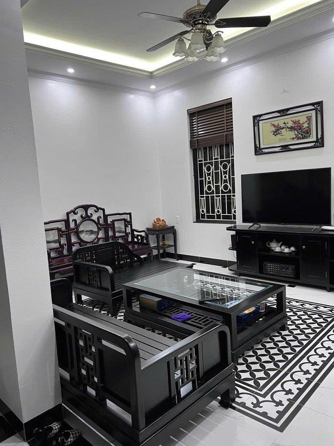 Bán nhà Lạc Long Quân gara  Oto dân xây ở  ngay 60m 16.8 tỷ 15987879