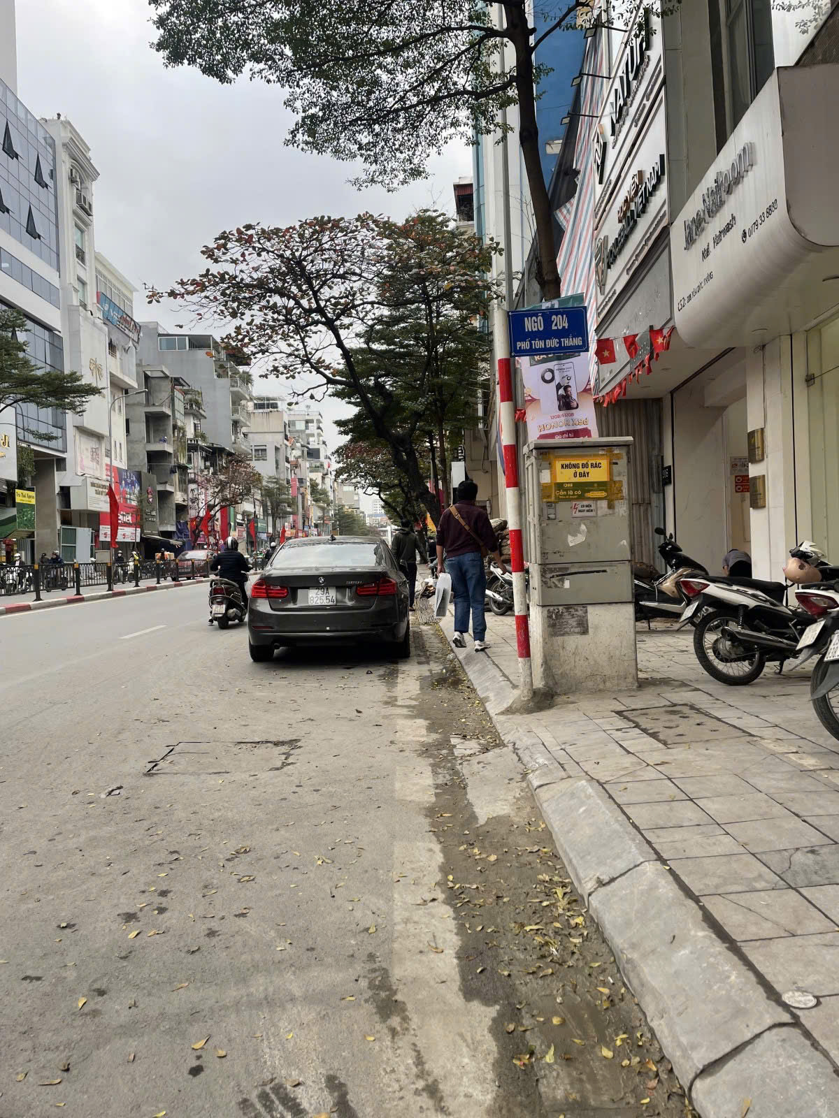 Bán nhà trong ngõ Tôn Đức Thắng 22/26m2 5 tầng Hơn 6 Tỷ Lô góc Đẹp toàn diện Tiện ích đa dạng 15987888