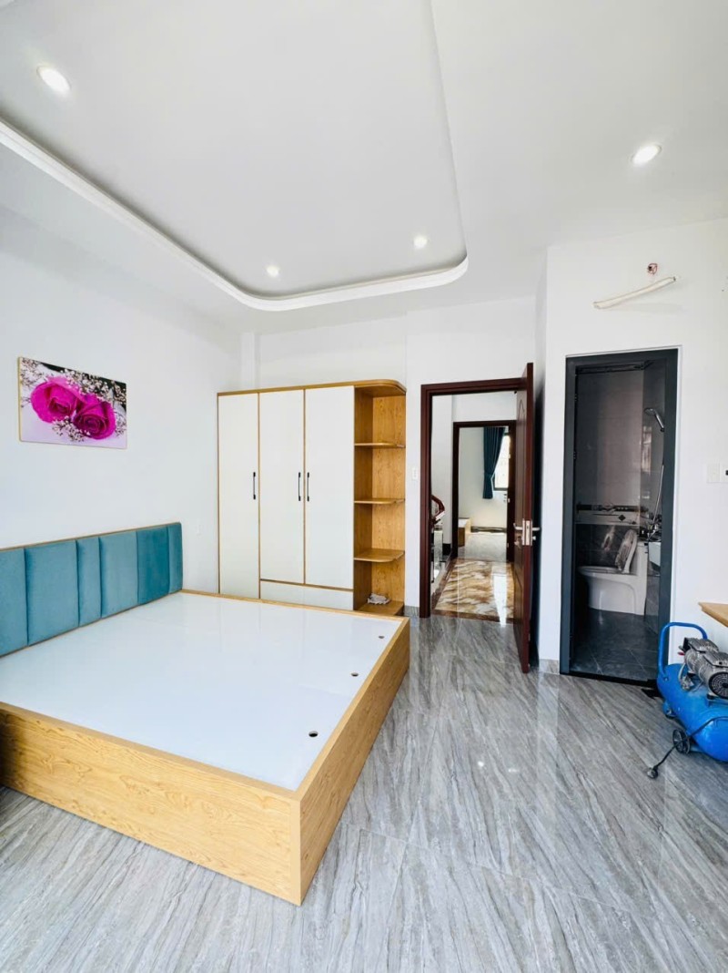 Bán nhà Lã Xuân Oai, Long Trường, Q9, Thủ Đức, TP HCM. DT 54m2, 4 tầng, SHR - Giá  6.7 tỷ 15987906