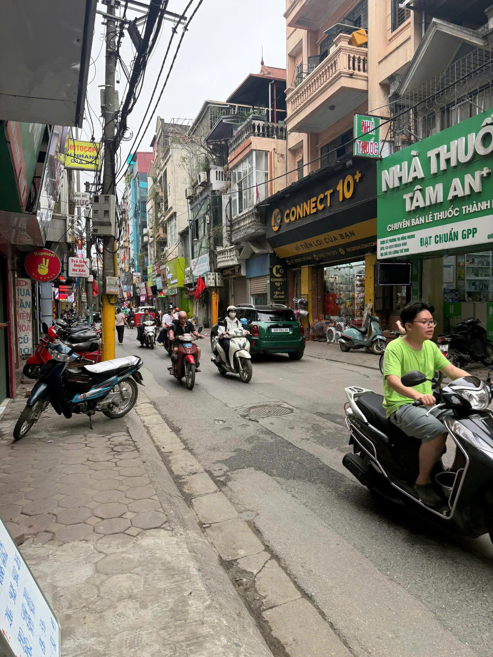 CHO THUÊ NHÀ NGUYÊN CĂN , MẶT TIỀN KINH DOANH ĐẸP TẠI THANH XUÂN ,HÀ NỘI 15987914