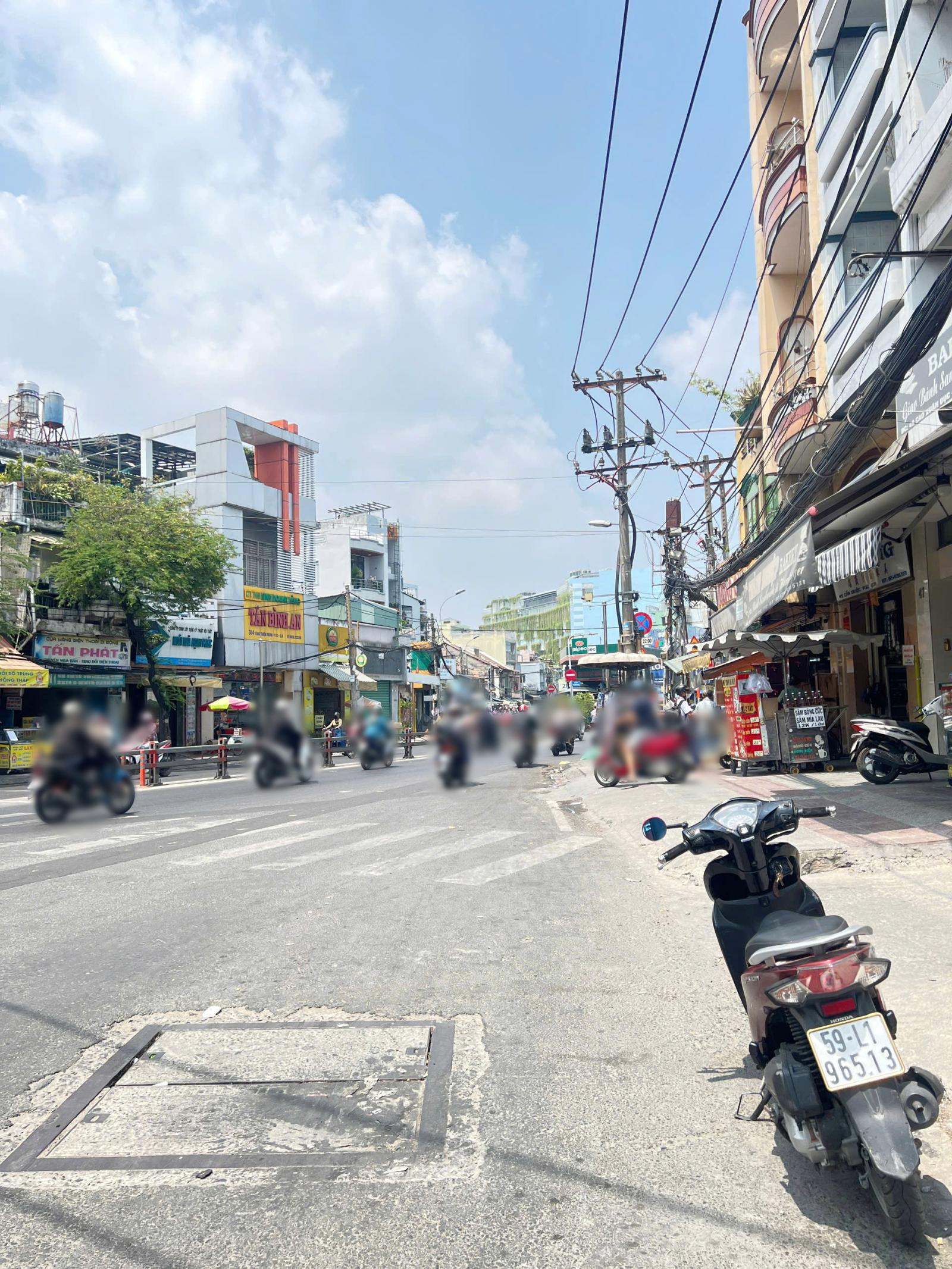 Nhà 3 tầng mặt tiền đường Tùng Thiện Vương (đoạn 2 chiều) P13Q8. Giá: 16 tỷ 15987918