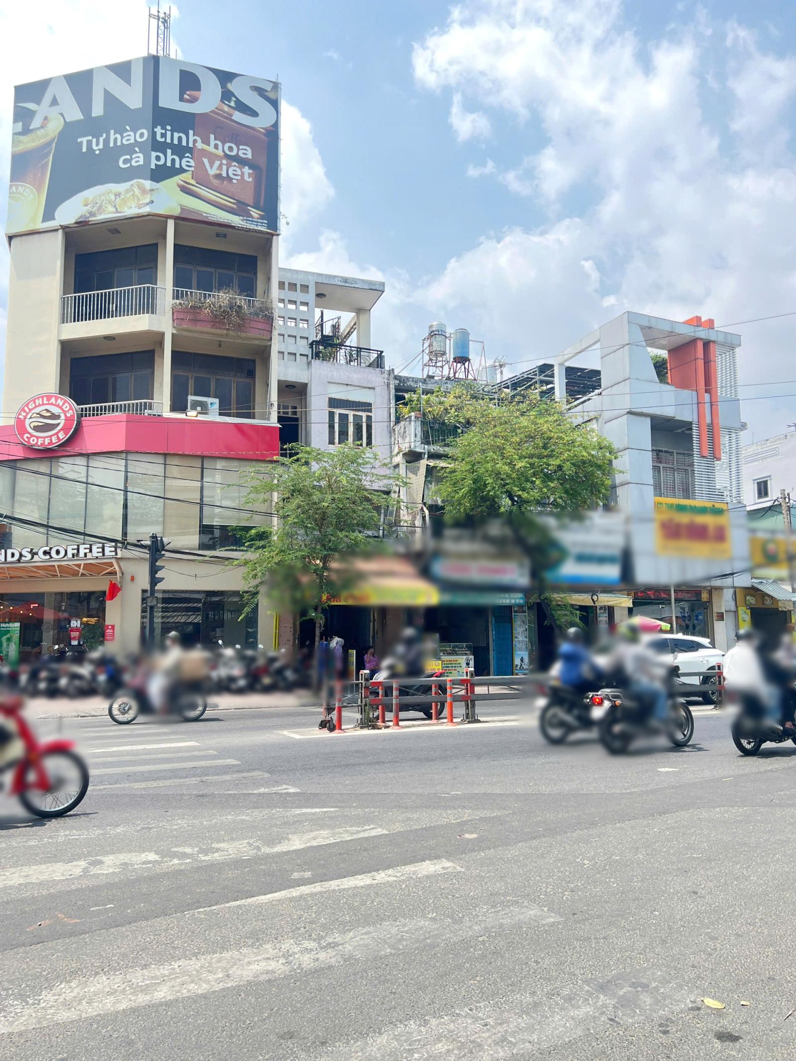 Nhà 3 tầng mặt tiền đường Tùng Thiện Vương (đoạn 2 chiều) P13Q8. Giá: 16 tỷ 15987918