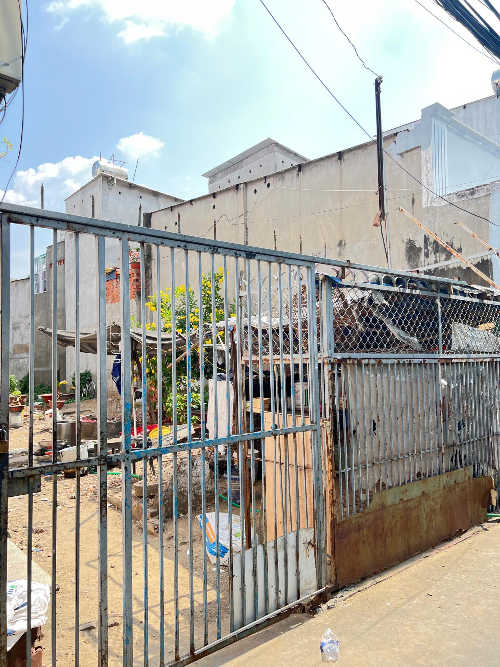 Nhà nát (180m2) 2 mặt hẻm đường Phạm Thế Hiển P6Q8. Giá: 8.5 tỷ 15987928