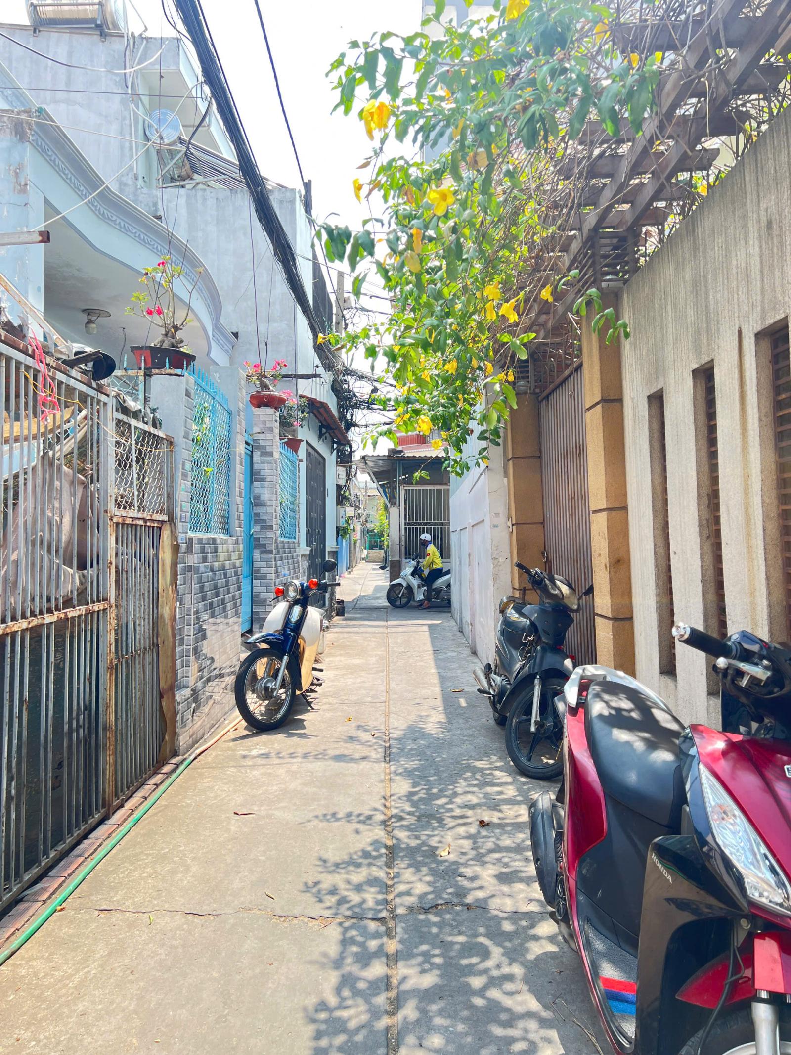 Nhà nát (180m2) 2 mặt hẻm đường Phạm Thế Hiển P6Q8. Giá: 8.5 tỷ 15987928