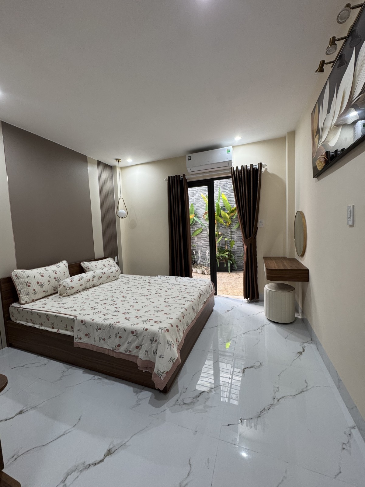 Bán nhà Dũng Sĩ Thanh Khê 54.7m2 3 tầng ô tô đỗ cửa full nội thất giá 5.9 tỷ 15987943