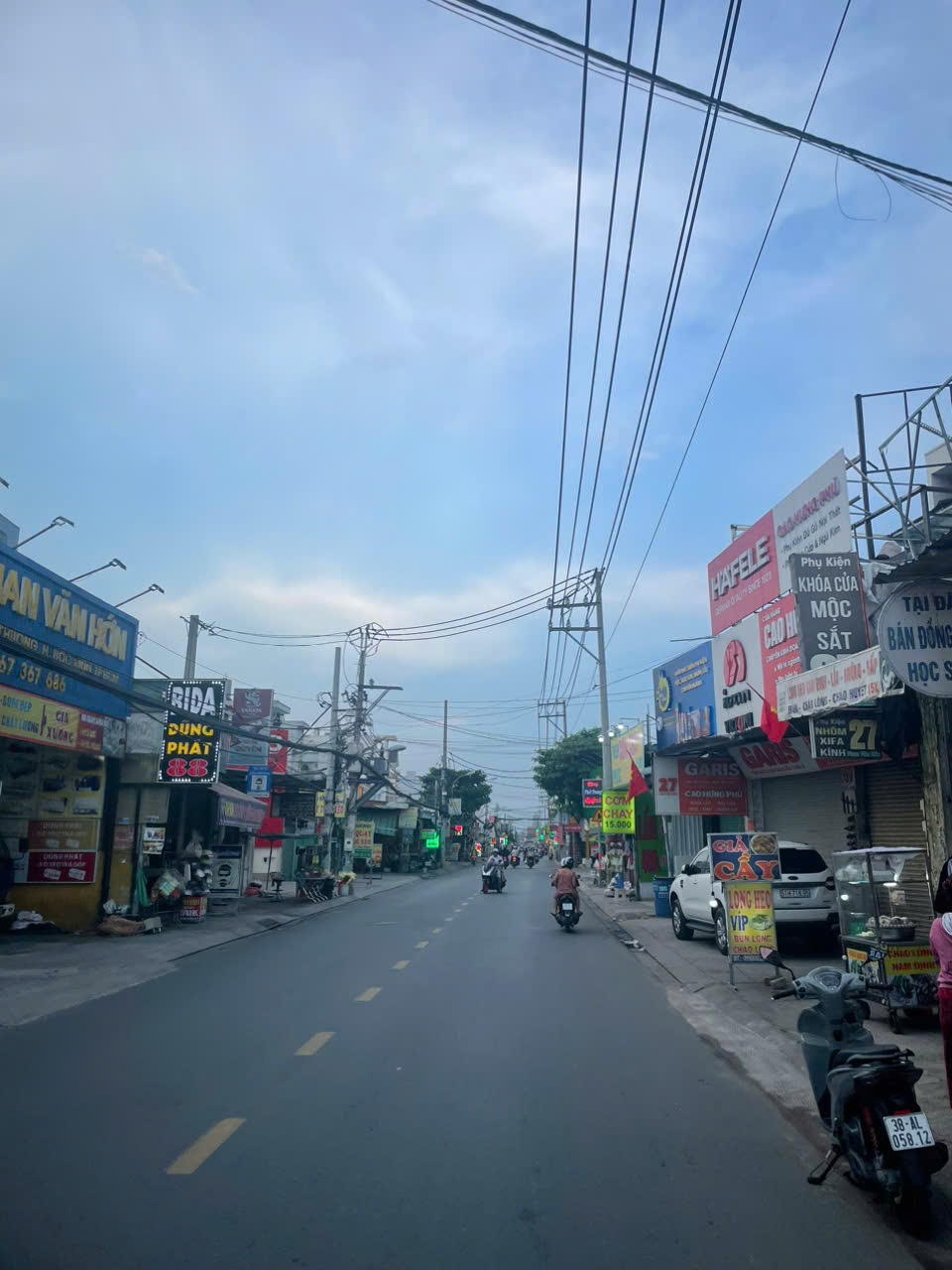 Bán đất mặt tiền 25x100m  giá 70 tỷ Đường Phan Văn Hớn 15987946