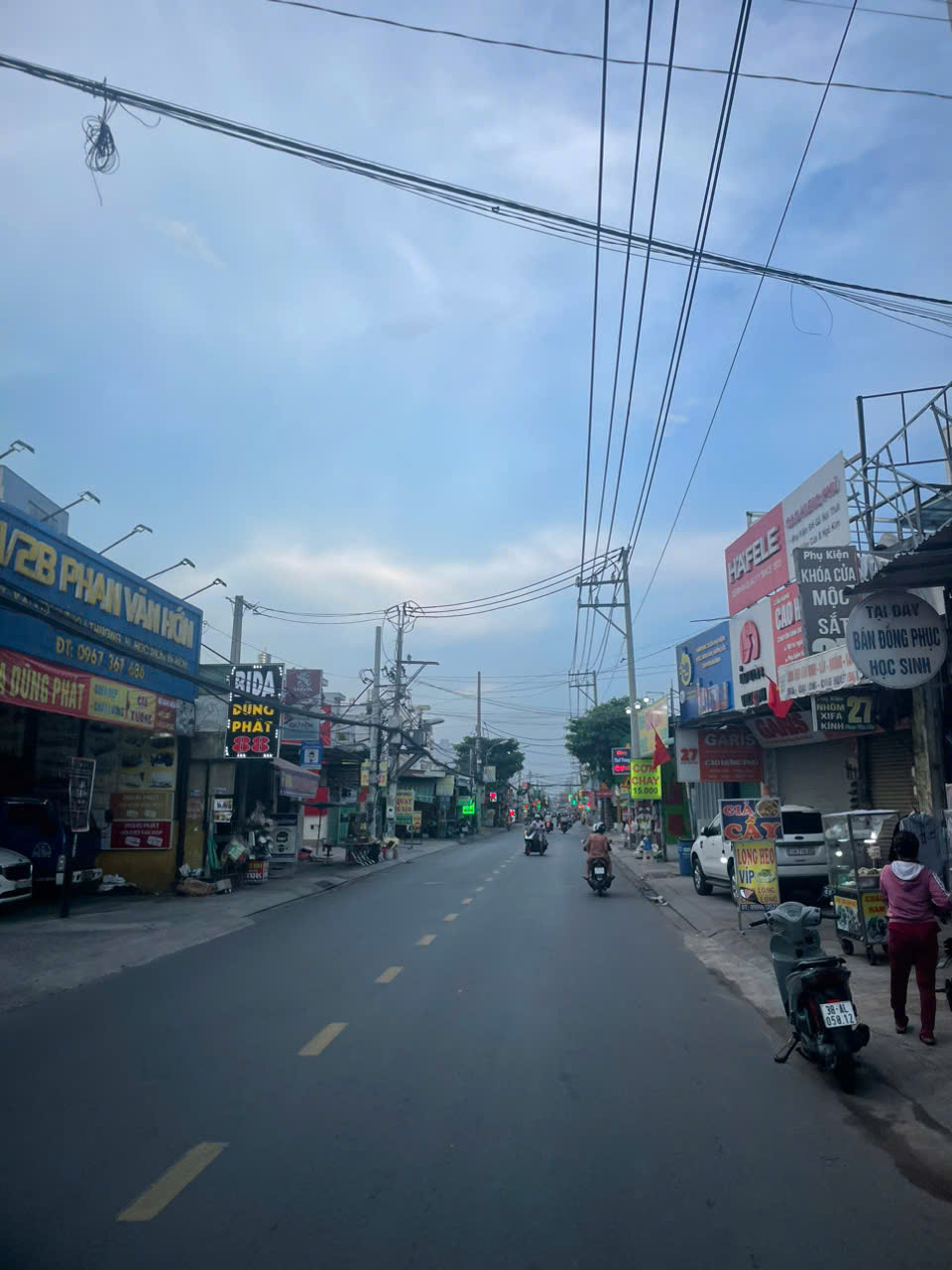 Bán đất mặt tiền 25x100m  giá 70 tỷ Đường Phan Văn Hớn 15987946