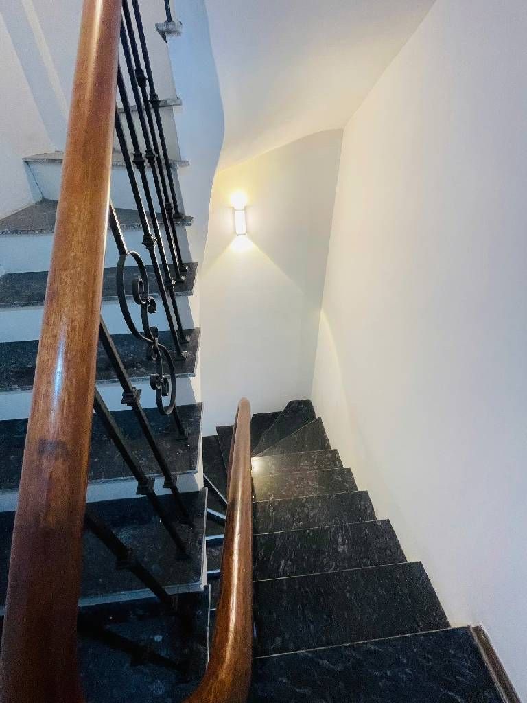 võ chí công 36m x5 tầng 8,8 tỷ full nội thất,quy hoạch nhà cách đường 20m 15987989