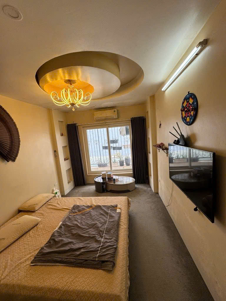 Bán nhà Ái Mộ Bồ Đề30m/5 tầng nhỉnh 7t 15988035