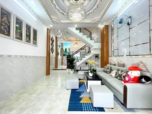 VỊ TRÍ NHÀ SÁT PHÚ MỸ HƯNG - HẺM XE HƠI ĐỔ CỬA - 3 TẦNG - KHU DÂN CƯ ĐỒNG BỘ NHĨNH 5TỶ XÍU LÀ HIẾM 15988036