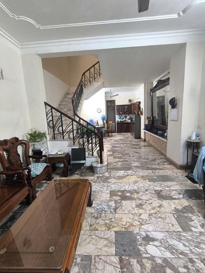 Bán nhà Sài Đồng,Long Biên 3 tầng,95m,mt5.4m oto vào nhà nhỉnh 17 tỷ 15988047