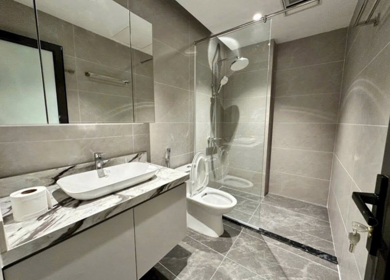 Bán nhà phố Trần Quang Diệu, Đống Đa, xây mới, sẵn nội thất, ô tô đỗ gần, 42m, 11 tỷ 15988048