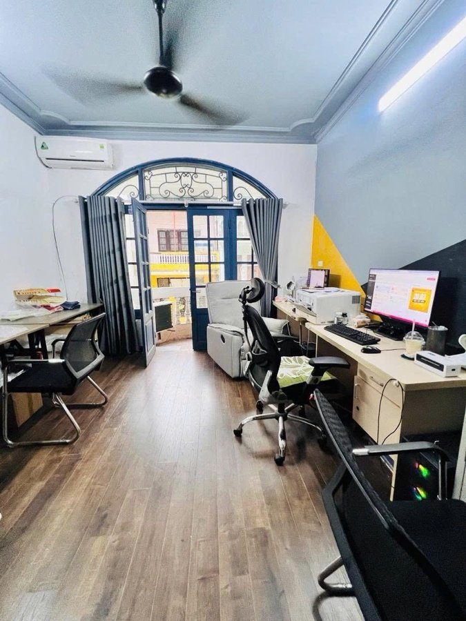 Bán Nhà Nguyễn Phúc Lai. Đống Đa. Ô Tô. DT 52m2. MT 4.1m. 4 Tầng. Giá 23.5 Tỷ. 15988052