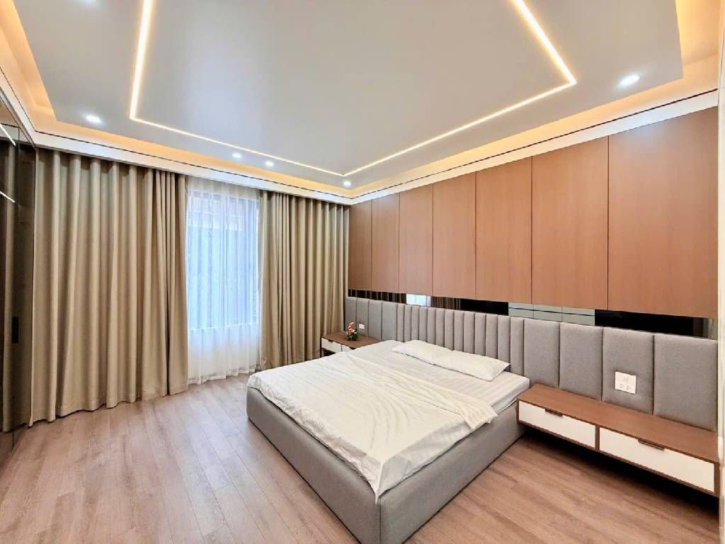 Bán nhà Ngọc Khánh, ô tô đỗ cửa, 68m2, 5 tầng thang máy, chỉ 24 tỷ 15988074