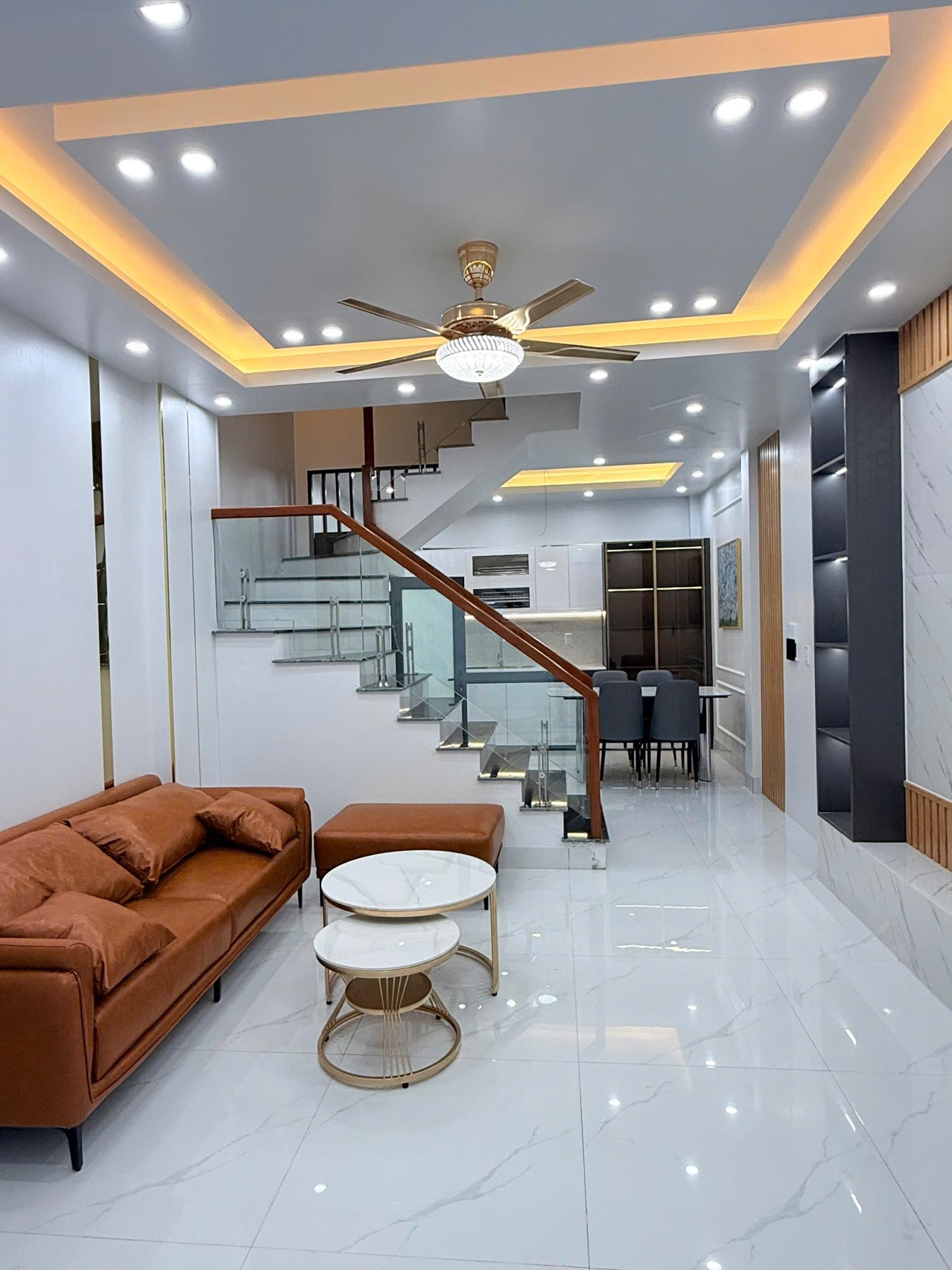 bán nhà 3 tầng mới trung tâm kì bá cách phan bá vành 10m, có thể kinh doanh nhỏ được 15988075