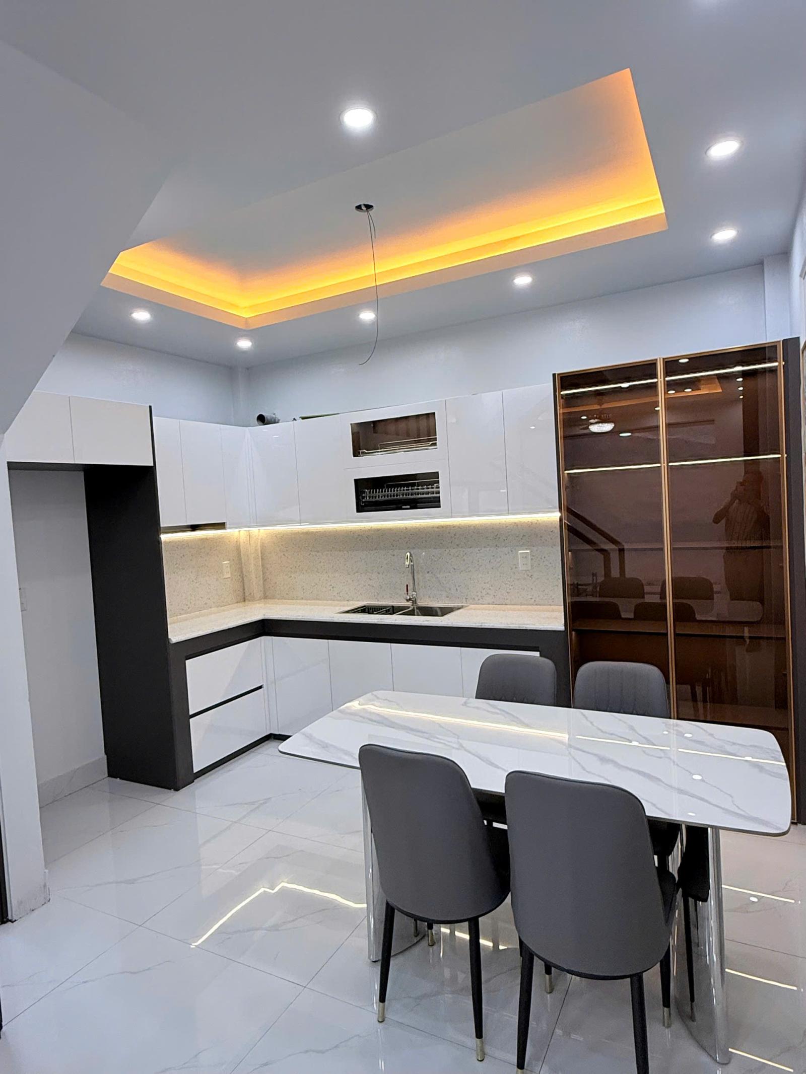 bán nhà 3 tầng mới trung tâm kì bá cách phan bá vành 10m, có thể kinh doanh nhỏ được 15988075