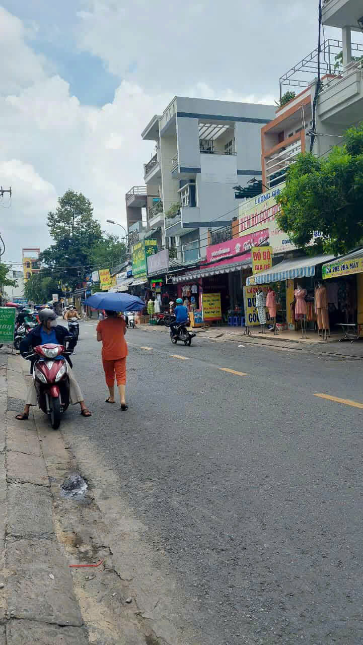 CHÍNH CHỦ CẦN CHO THUÊ MB VỈA HÈ ,TÂN PHÚ ,TPHCM 15988130