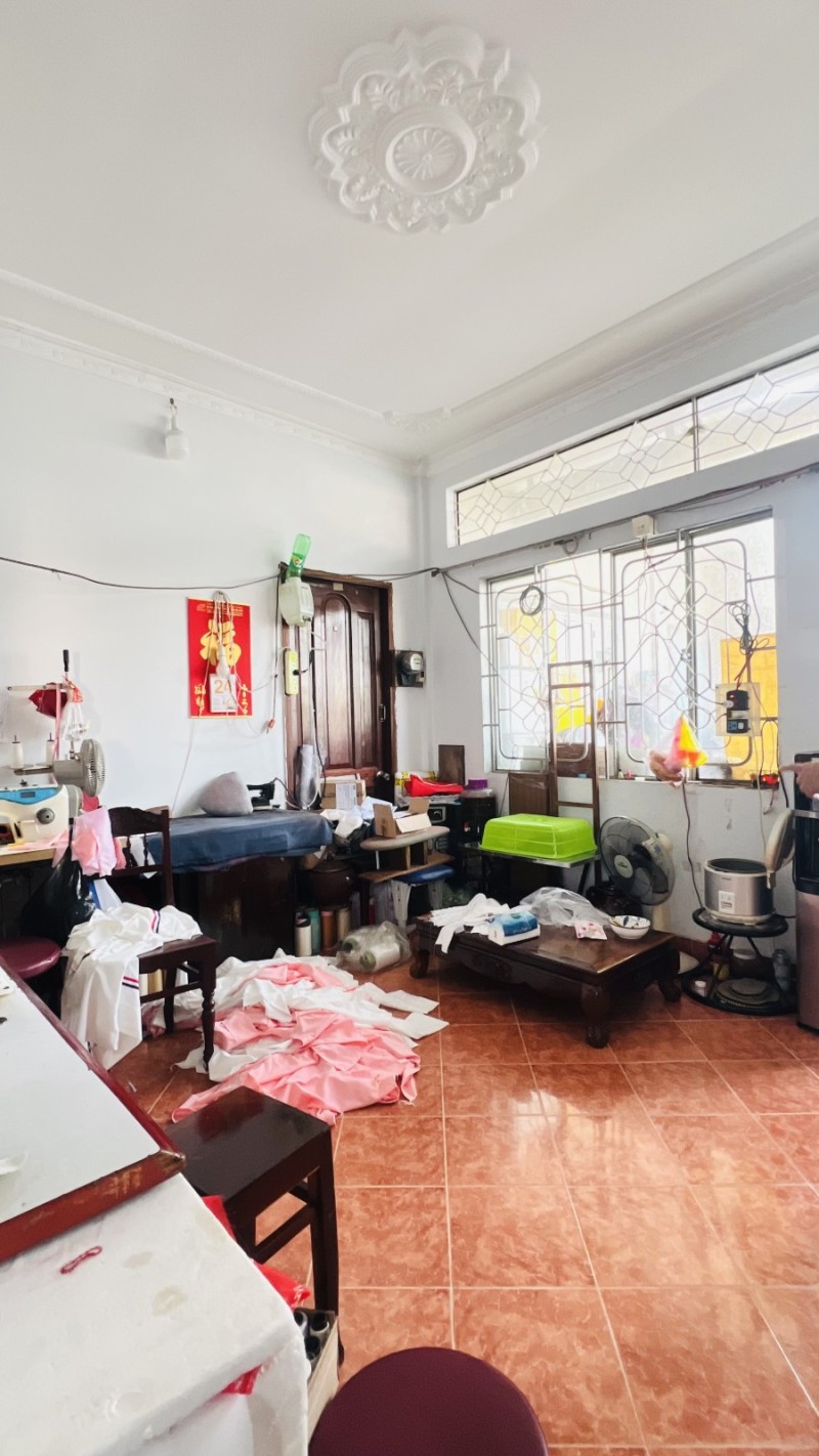 BÁN NHÀ GÒ VẤP HXH 120M2 3 TẦNG NGANG 8M NỞ HẬU CHDV 7 PN PHẠM VĂN ĐỒNG GẤP BÁN 7.8 TỶ. 15988155