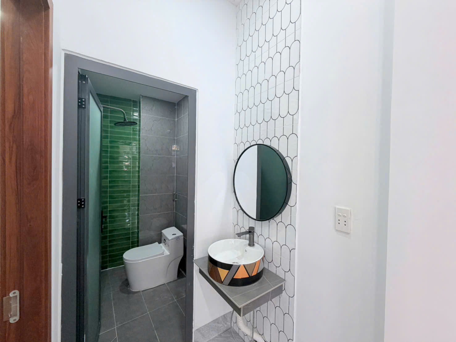 Bán nhà 73m2 sổ riêng thổ cư đường ô tô (P. Tân Vạn) chỉ 2.750 tỉ 15988185