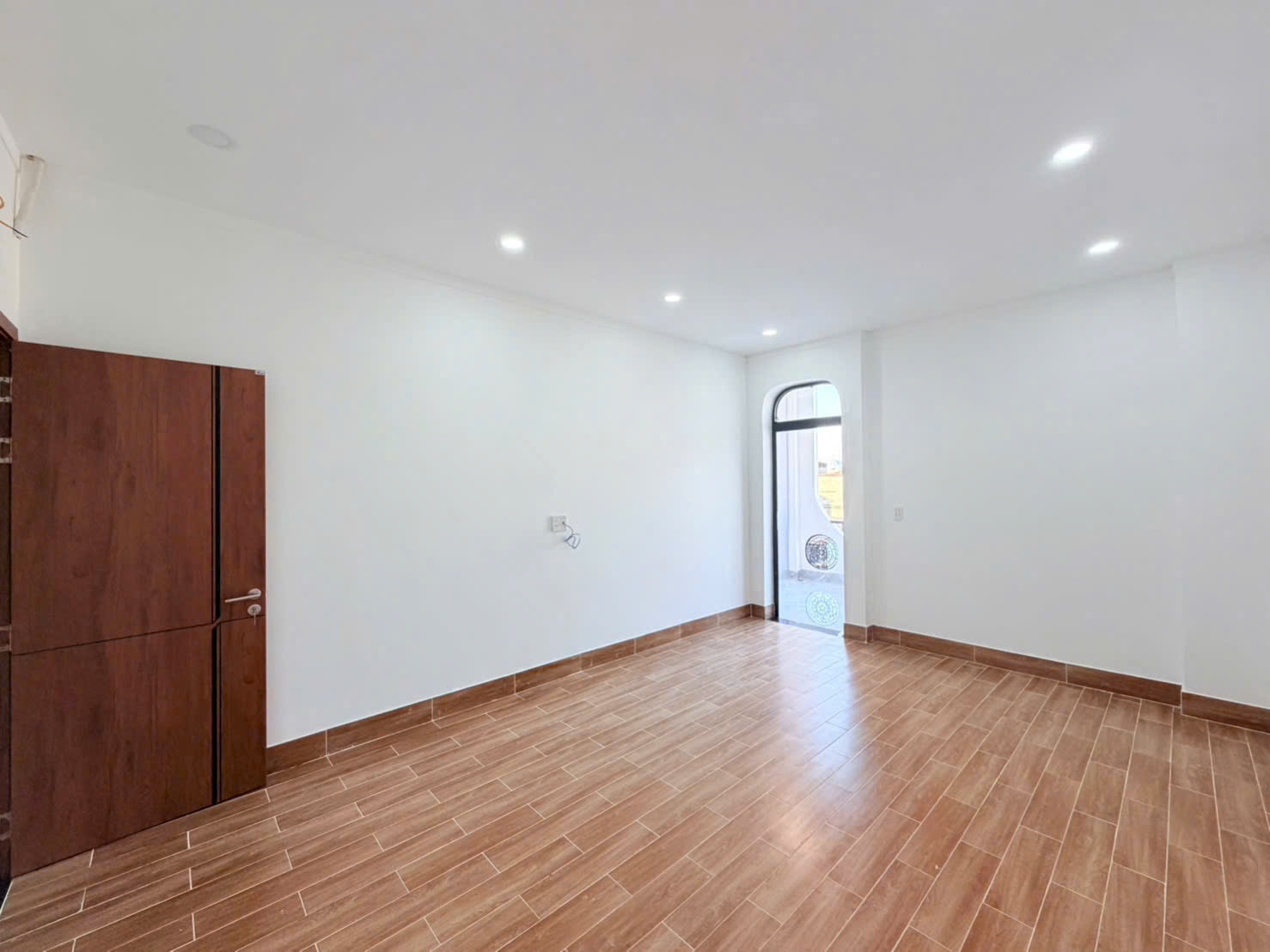 Bán nhà 73m2 sổ riêng thổ cư đường ô tô (P. Tân Vạn) chỉ 2.750 tỉ 15988185