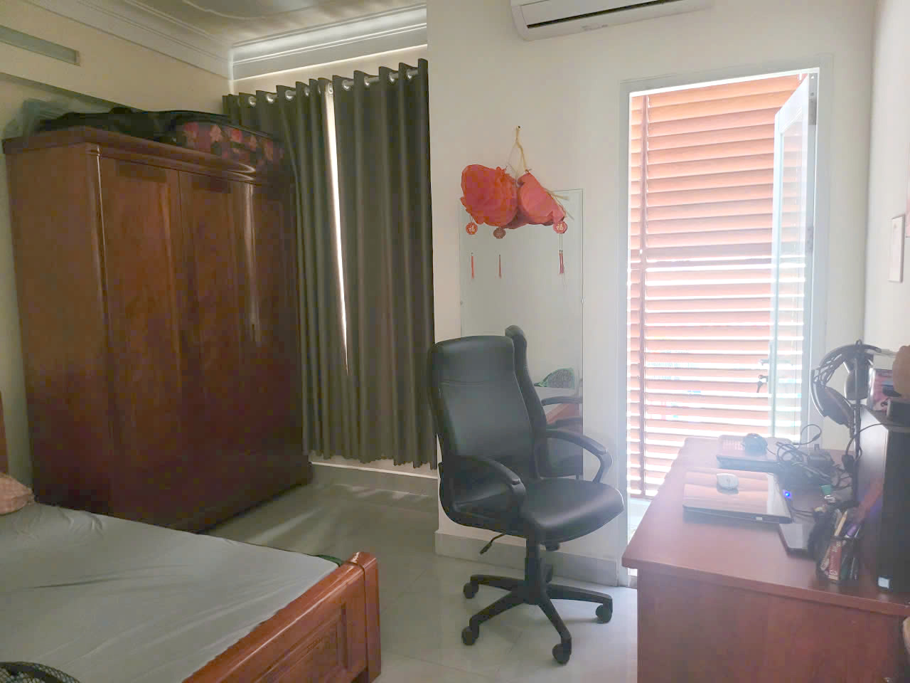 Nhà 4 Tầng Linh Trung – 53m², Gara Ô Tô – Full Nội Thất Gỗ – Gần Metro – Chỉ 7.45 Tỷ 15988198