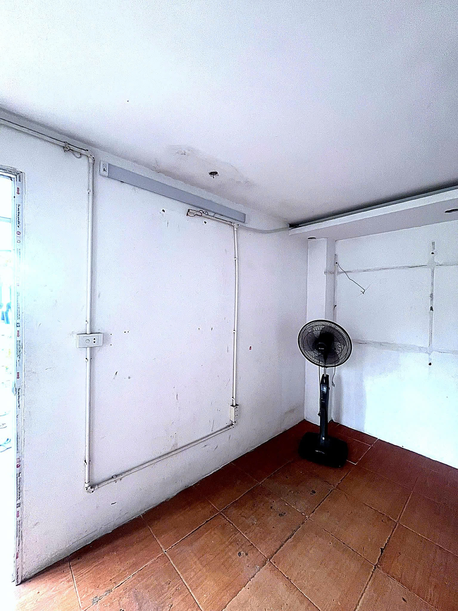 CHO THUÊ PHÒNG TẠI PHÚC TÂN, PHƯỜNG PHÚC TÂN, QUẬN HOÀN KIẾM ( NAY LÀ PHƯỜNG HỒNG HÀ ), HÀ NỘI CHỈ 15988201