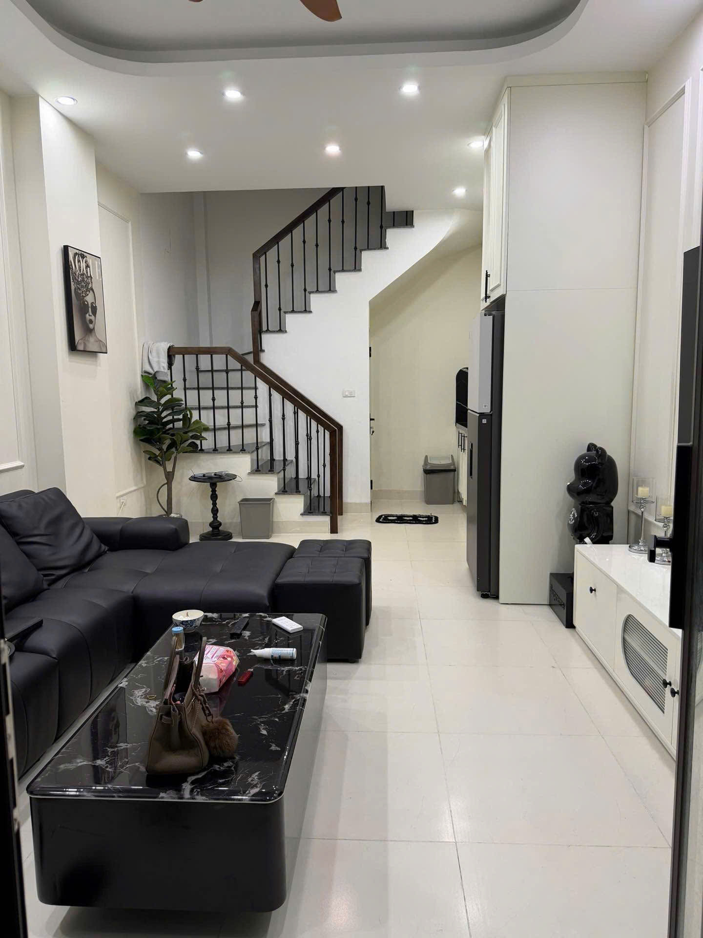 Nhà siêu đẹp full nội thất gần Hồ- phố Tây 1 bước cực hiếm Ngọc Thuỵ 15988239