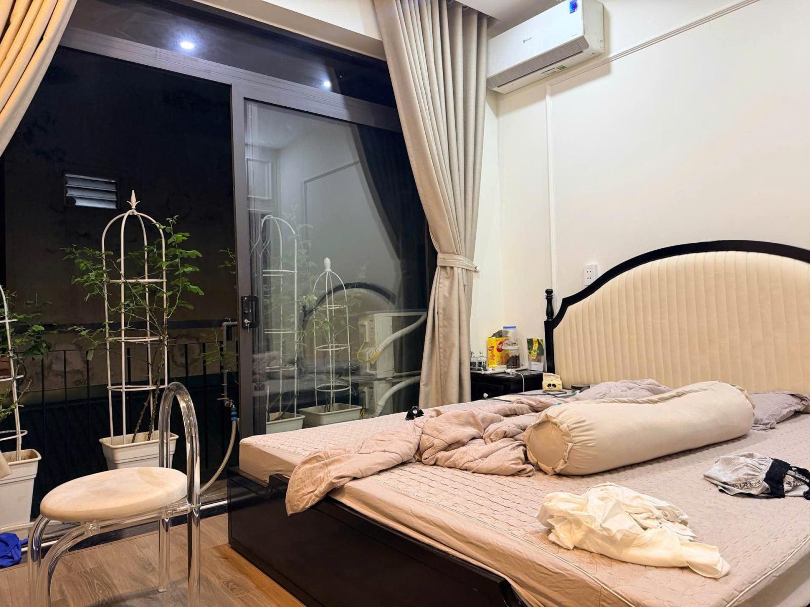 Nhà siêu đẹp full nội thất gần Hồ- phố Tây 1 bước cực hiếm Ngọc Thuỵ 15988240